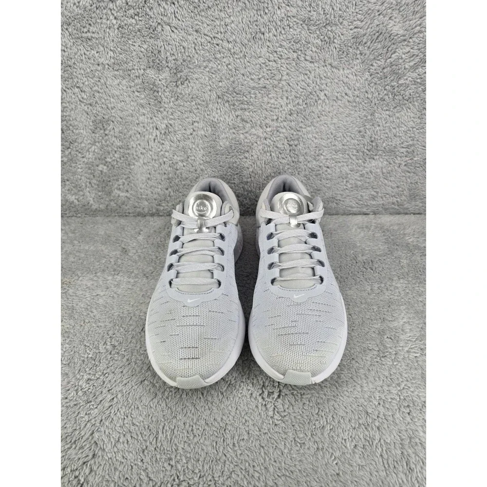 ​Nike Renew Serenity Run Women's Size 8.5 Grey Silver Running Shoes DB0522-001